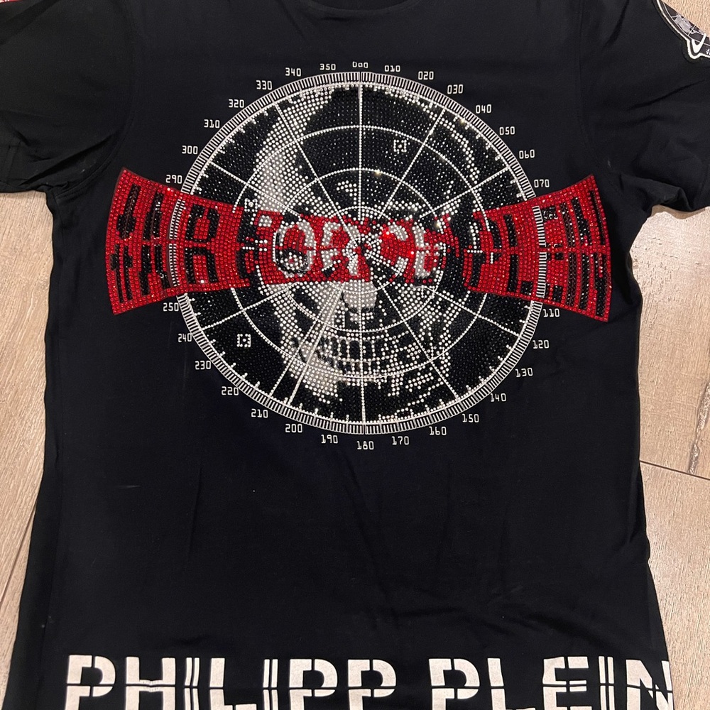 Philipp Plein Black and Red Graphic Tee all over crystals